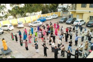 Brahmachari Sheelananda leads Enegization Exercises, Bhopal.