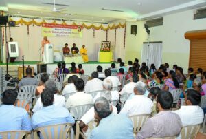 Swami Omkarananda address the gathering, Namakkal.