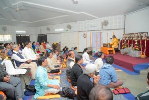 Brahmachari Swarupananda leads chanting and meditation, Nashik.