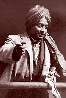 Paramahansa Yogananda wearing turban on a ship.