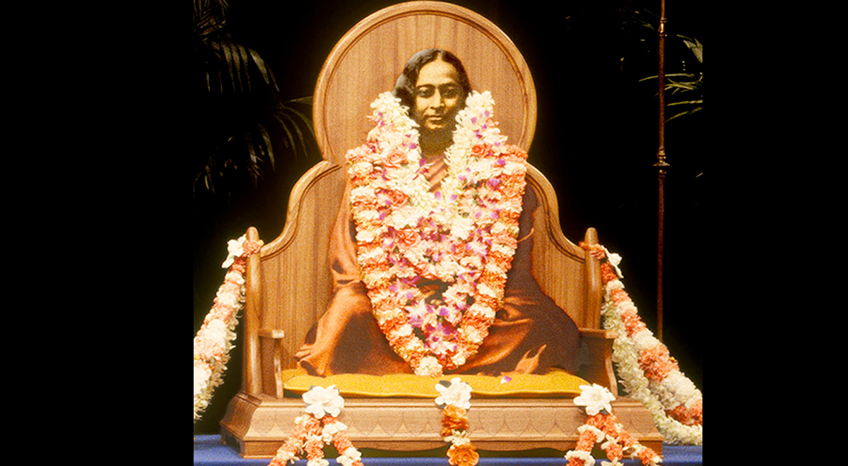 Garlanded photo of Paramahansa Yogananda