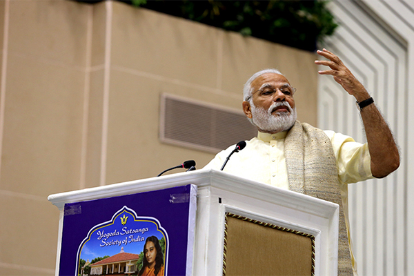 பிரதமர் மோடி தனது உரையை ஆற்றுகிறார்.